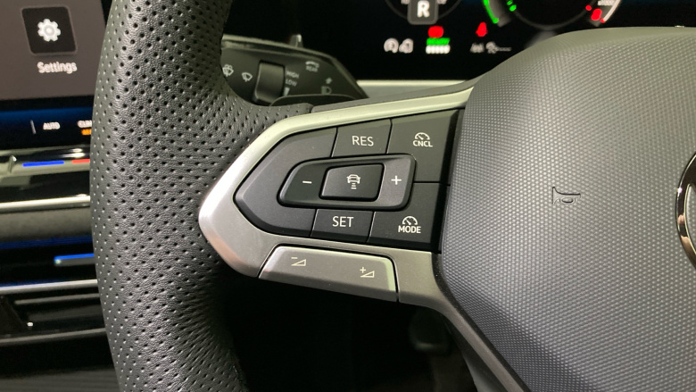 Volkswagen Passat 1.5 TSI eHybrid 272 R-Line 5dr DSG Estate